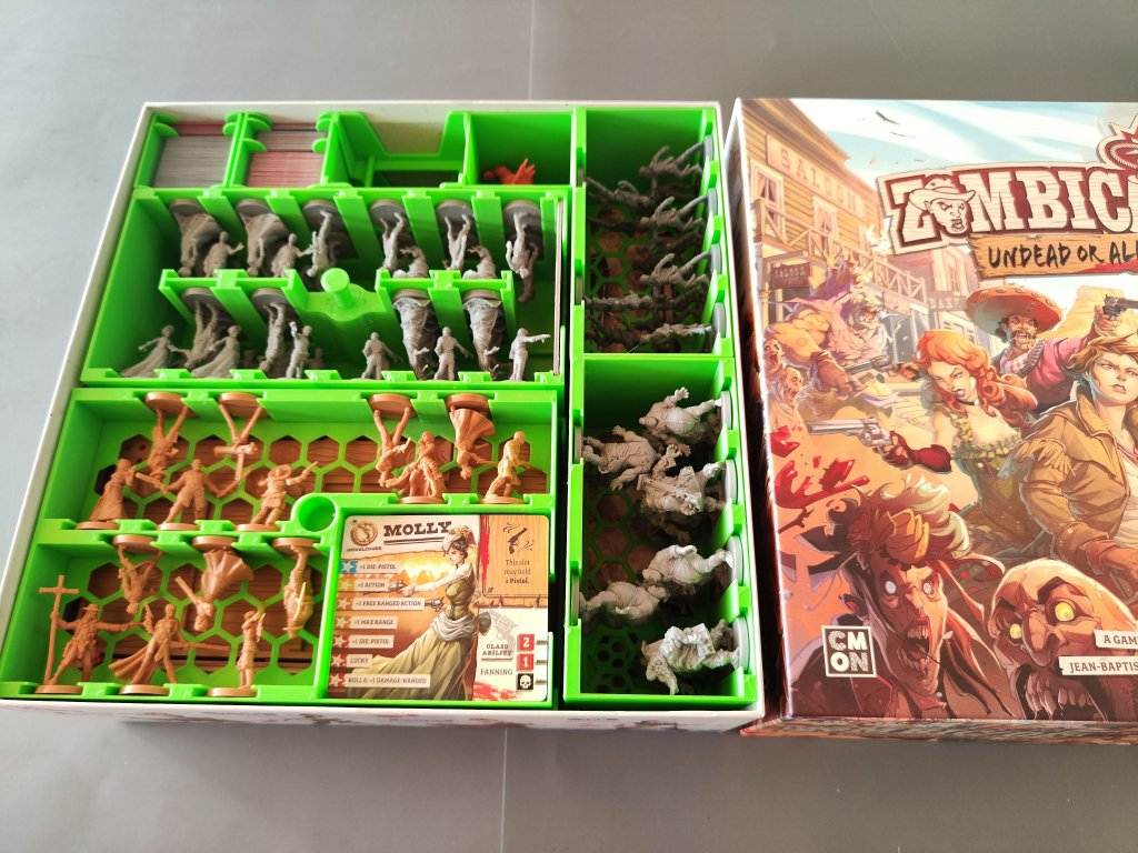 inserty.cz Zombicide Živí nebo nemrtví -